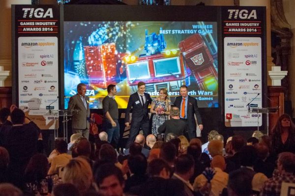 tiga-2016-winners-on-stage-4_result